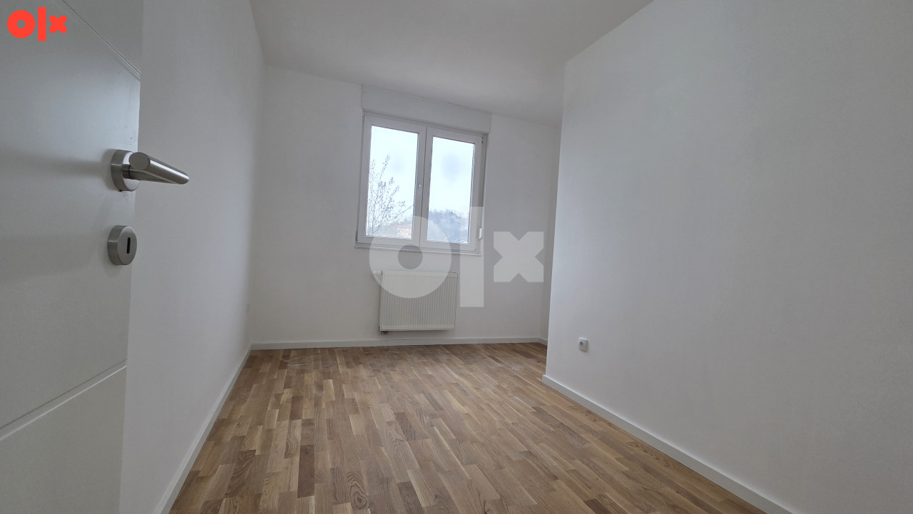 Dvosoban stan / Nova Dobrinja, Istočno Sarajevo 1. i 2. sprat 7