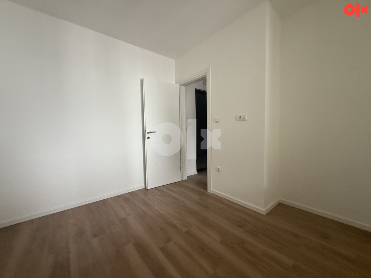 Dvosoban stan Istočno Sarajevo 43 m2 etažiran 9