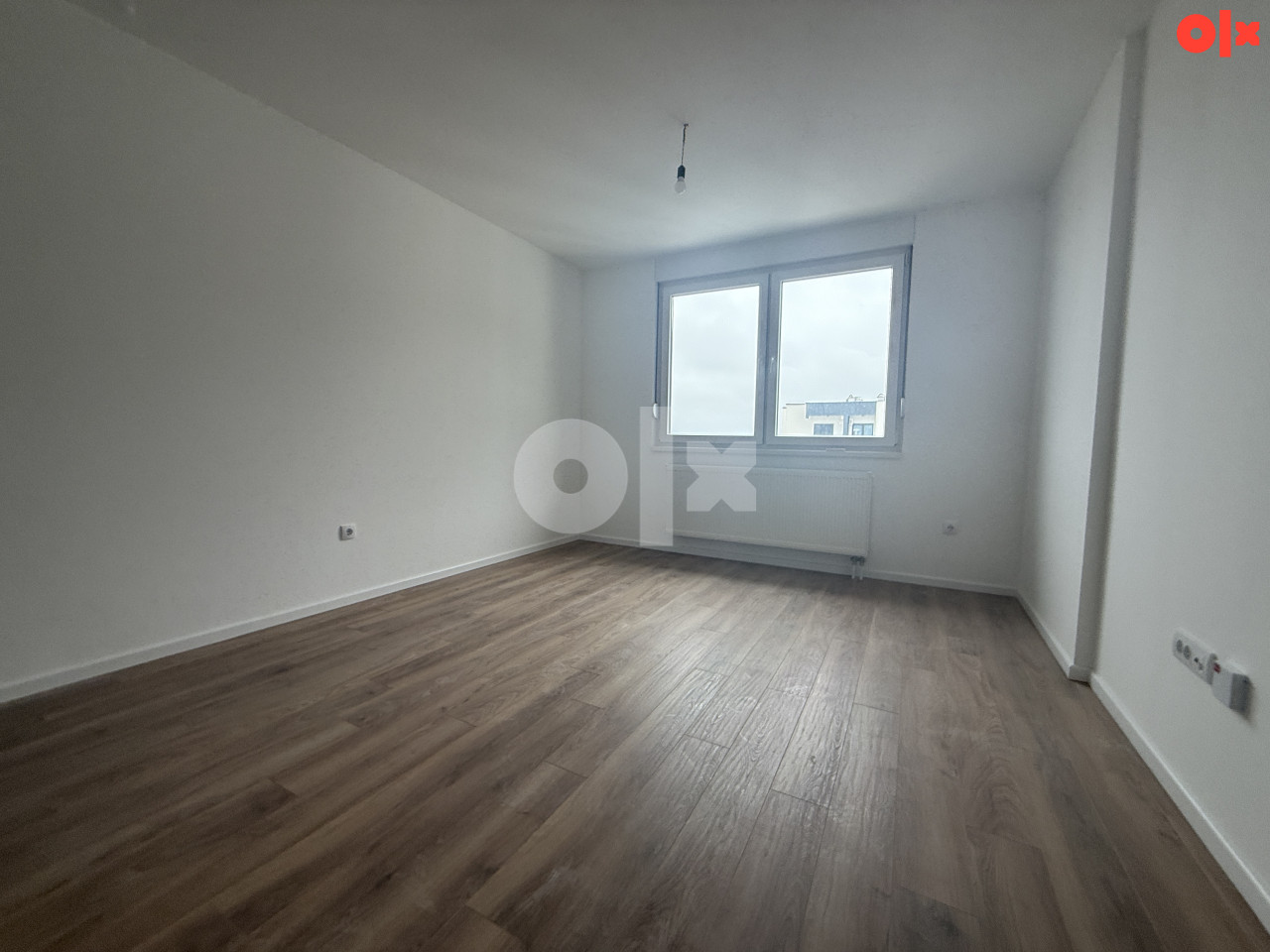 Dvosoban stan Istočno Sarajevo 43 m2 etažiran 10