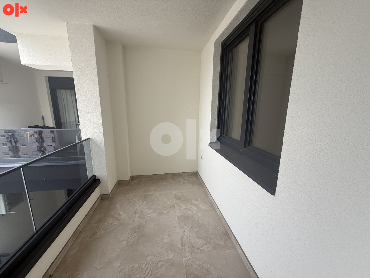 Dvosoban stan Istočno Sarajevo 43 m2 etažiran 12
