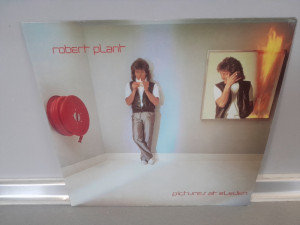 Lp ploce Robert Plant - Pictures at eleven ( Germany)