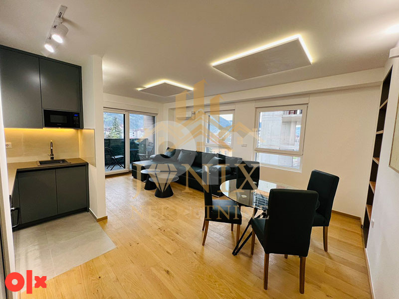 NAJAM trosoban stan i garažno mjesto Banja Luka 62m2 2
