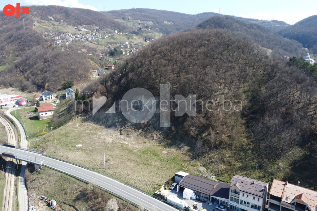 m2: Rajlovac - parcela 9436m2 preko puta Carinskog terminala 2