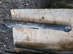 Nosaci Vw golf 7 1.6 diz 77 kw 2014 god