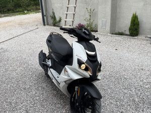 Speedfight 4 kao NOV, spreman za voznju, registrovan