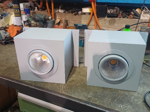 LED REFLEKTOR NADGRADNI