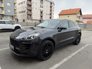 Porsche Macan S
