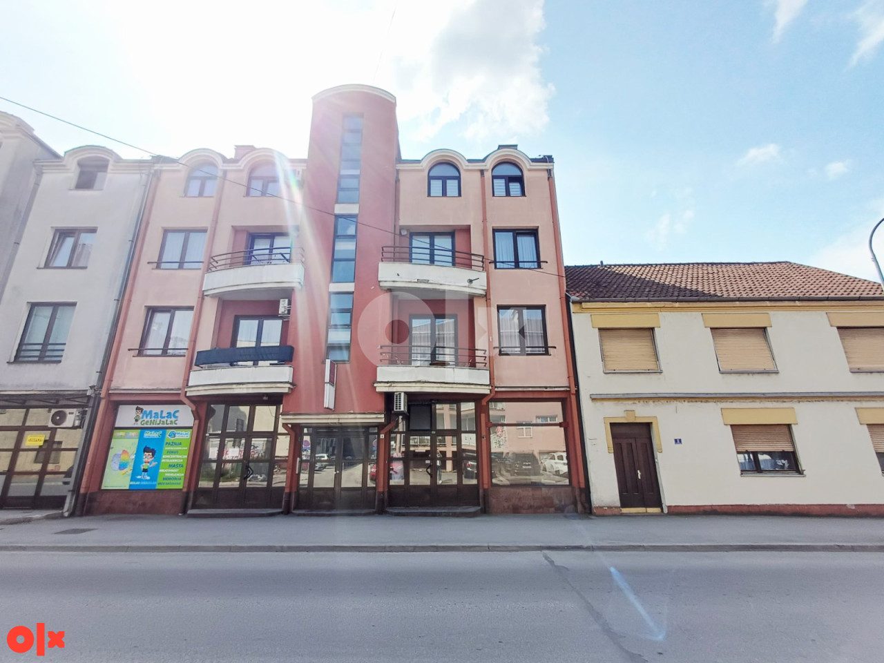 Poslovni prostor Prijedor 70m2, centar 3