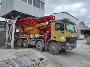 MERCEDES MIKSER PUMPA