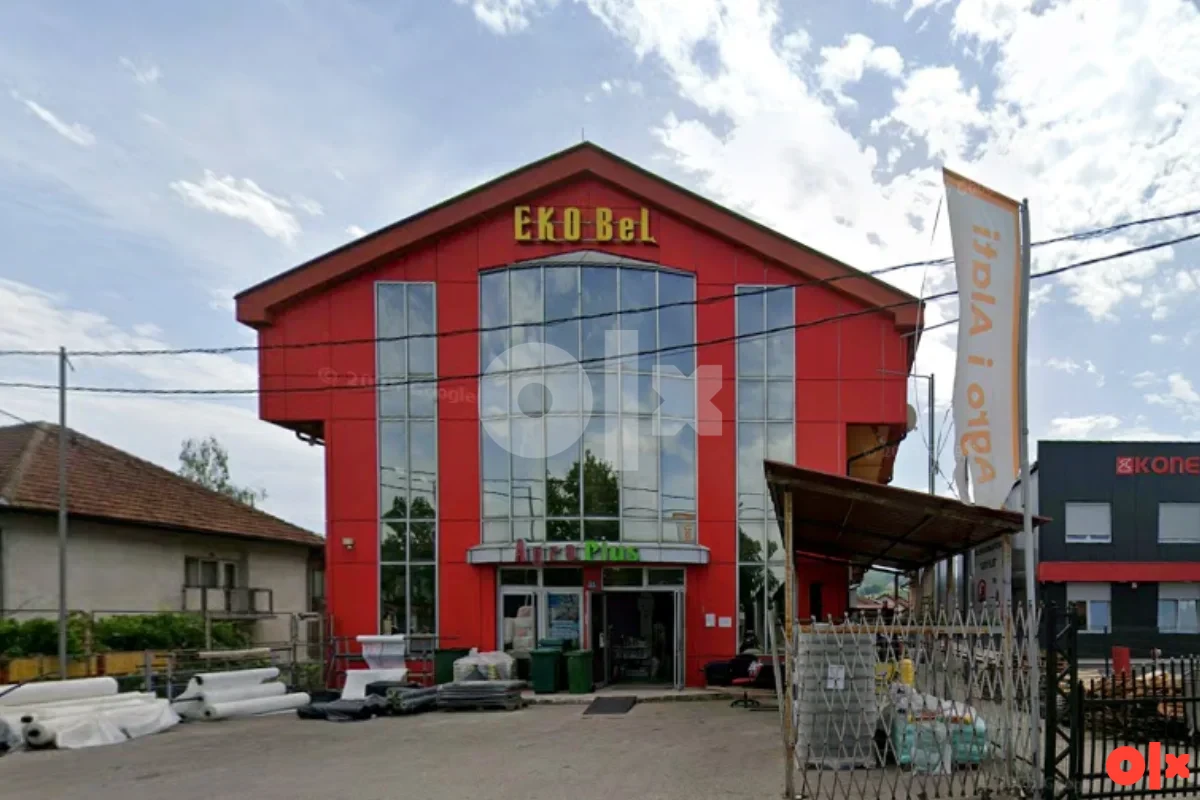 Stambeno-poslovna zgrada na odličnoj lokaciji (670 m2)