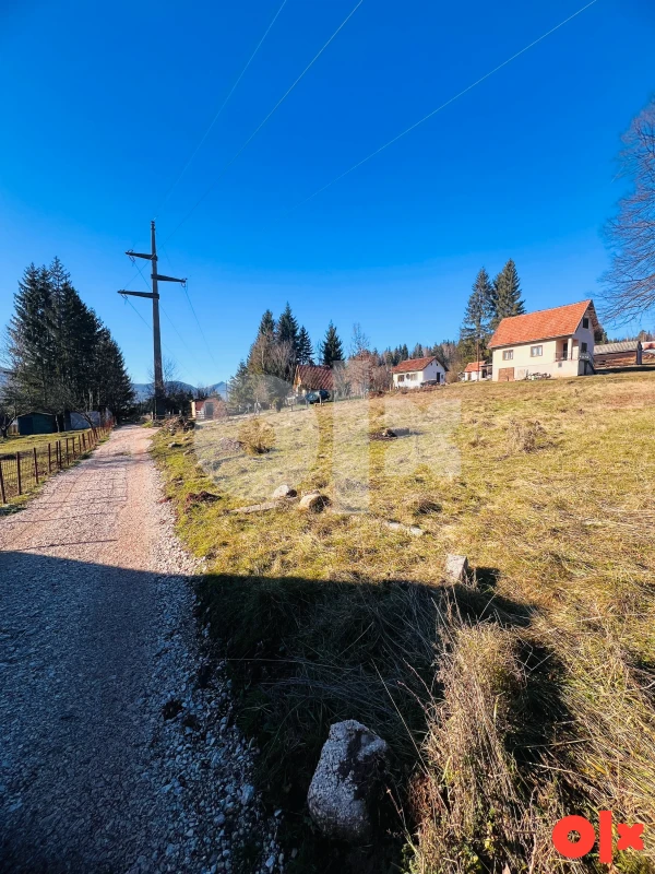 Zemljište Novakovo brdo, Pale 400m2 4