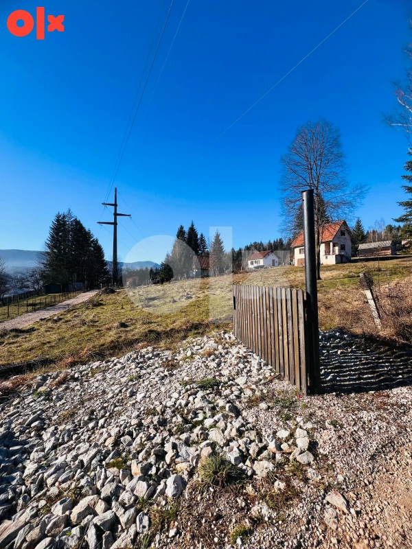 Zemljište Novakovo brdo, Pale 400m2 8