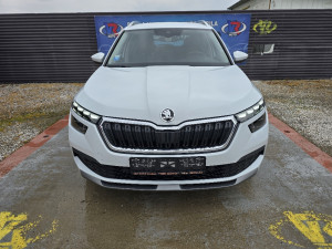 Škoda Kamiq 1.6 tdi dsg style navi.kamera , matrix