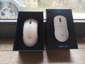 Logitech G PRO X Superlight Vrhunski bežični gaming miš!