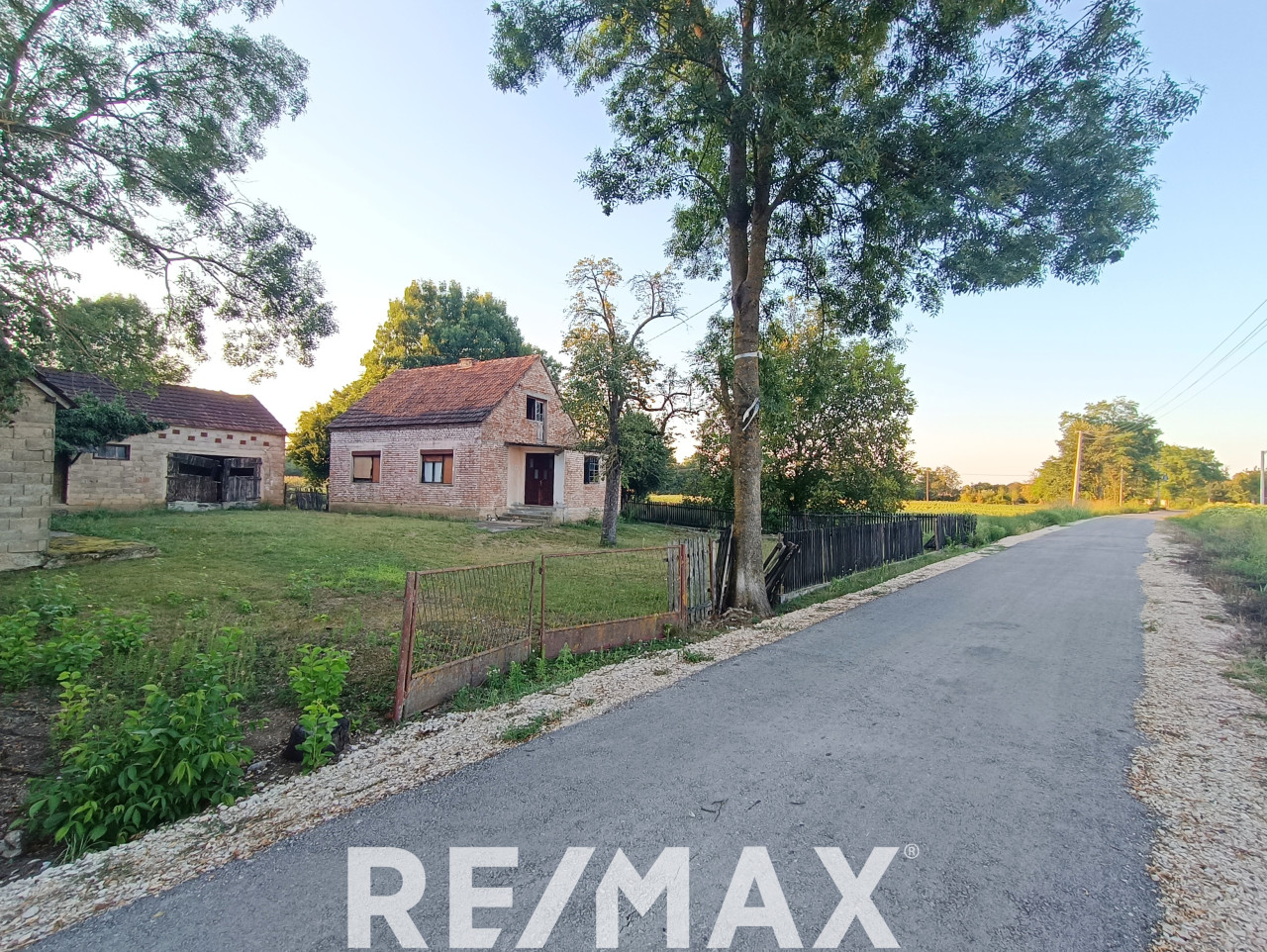 Seosko imanje od 31438m2 Razboj - investicijski potencijal