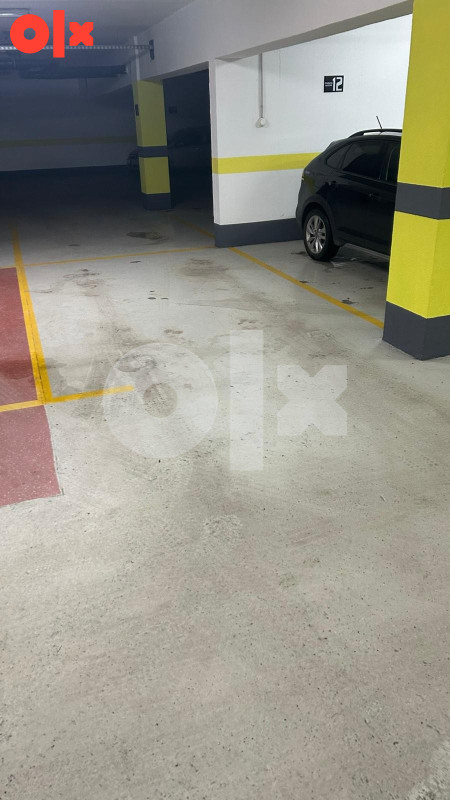 Iznajmljujem Garazno Parking mjesto - B12 Stupine 2