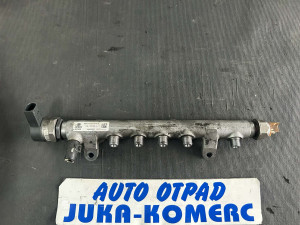 Rampa goriva Skoda SuperB 2.0 TDI 03L130089A