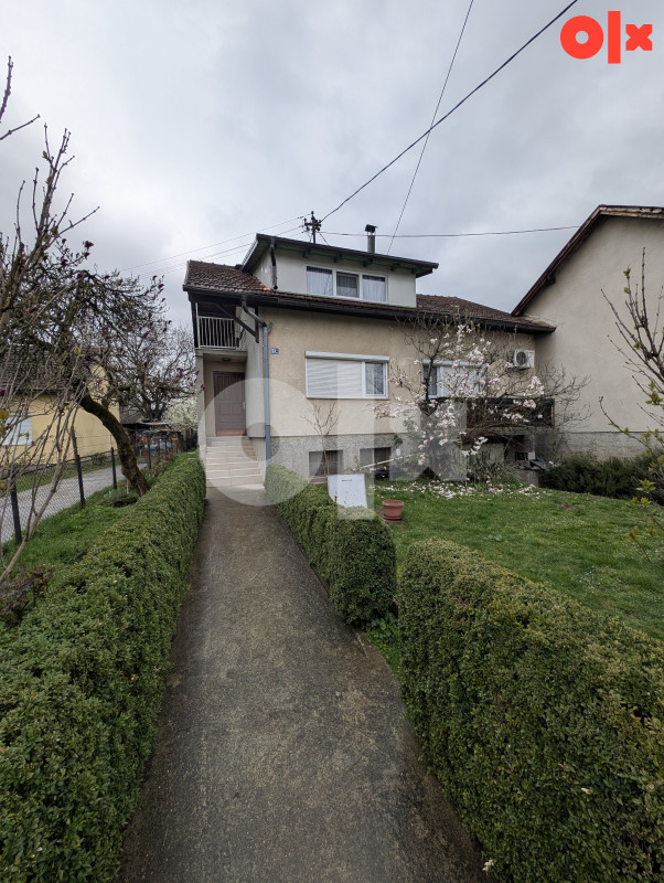 Izdavanje visokog prizemlja kuće Banja Luka 2