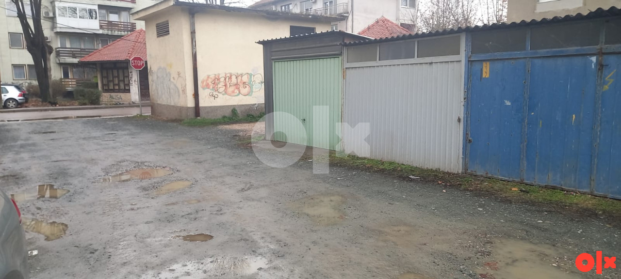 Garaža Lukavac 18m2