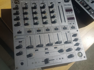 MIKSETA PIONEER DJM 600