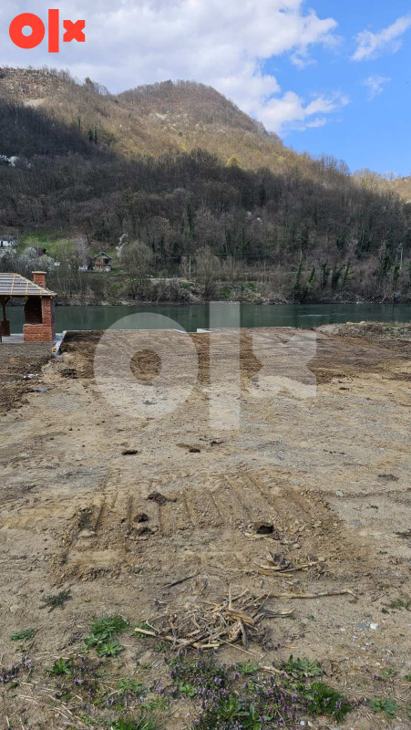 Zemljište Zvornik - Bratunac (Dubravice) 524m2