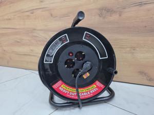 Kvalitetni produžni kabal na kolutu 30m 2.5mm