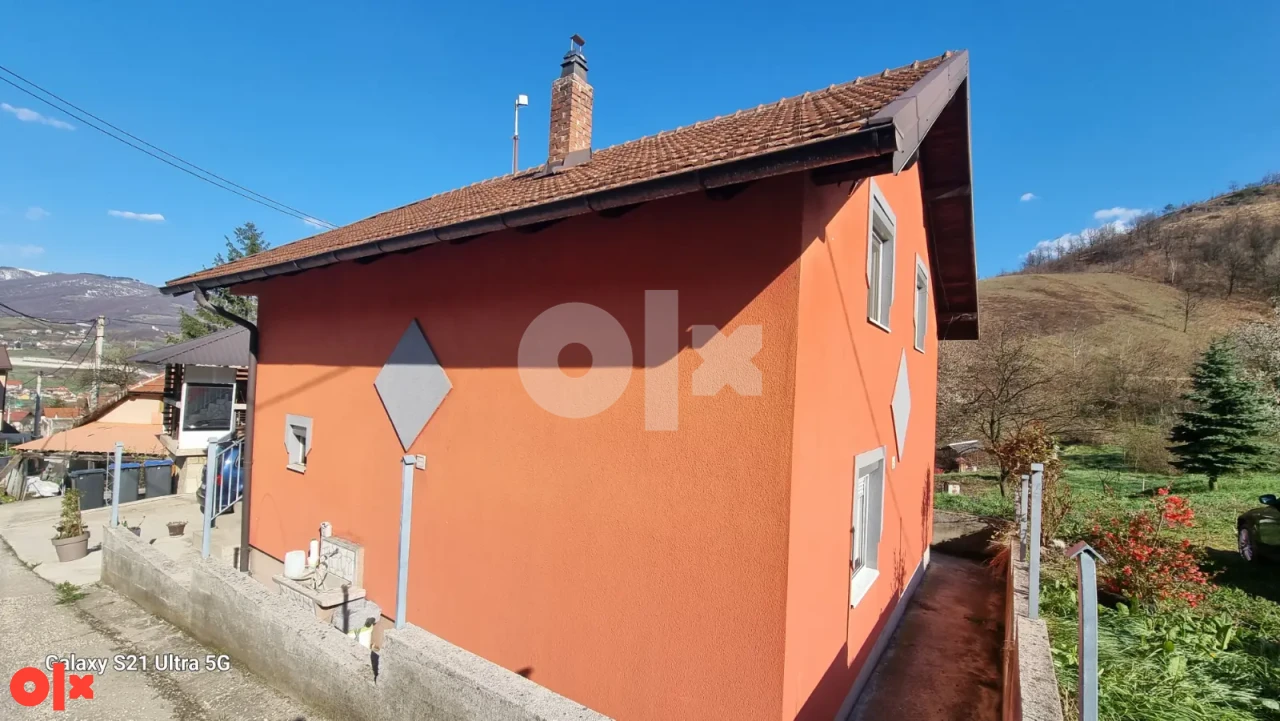 2 Kuće Zenica 300m2 + 7000m2 OKUCNICE Idealno za 3+ porodice 7