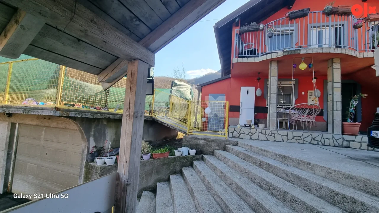 2 Kuće Zenica 300m2 + 7000m2 OKUCNICE Idealno za 3+ porodice 8