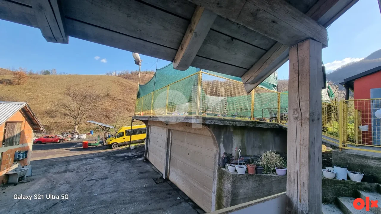 2 Kuće Zenica 300m2 + 7000m2 OKUCNICE Idealno za 3+ porodice 9