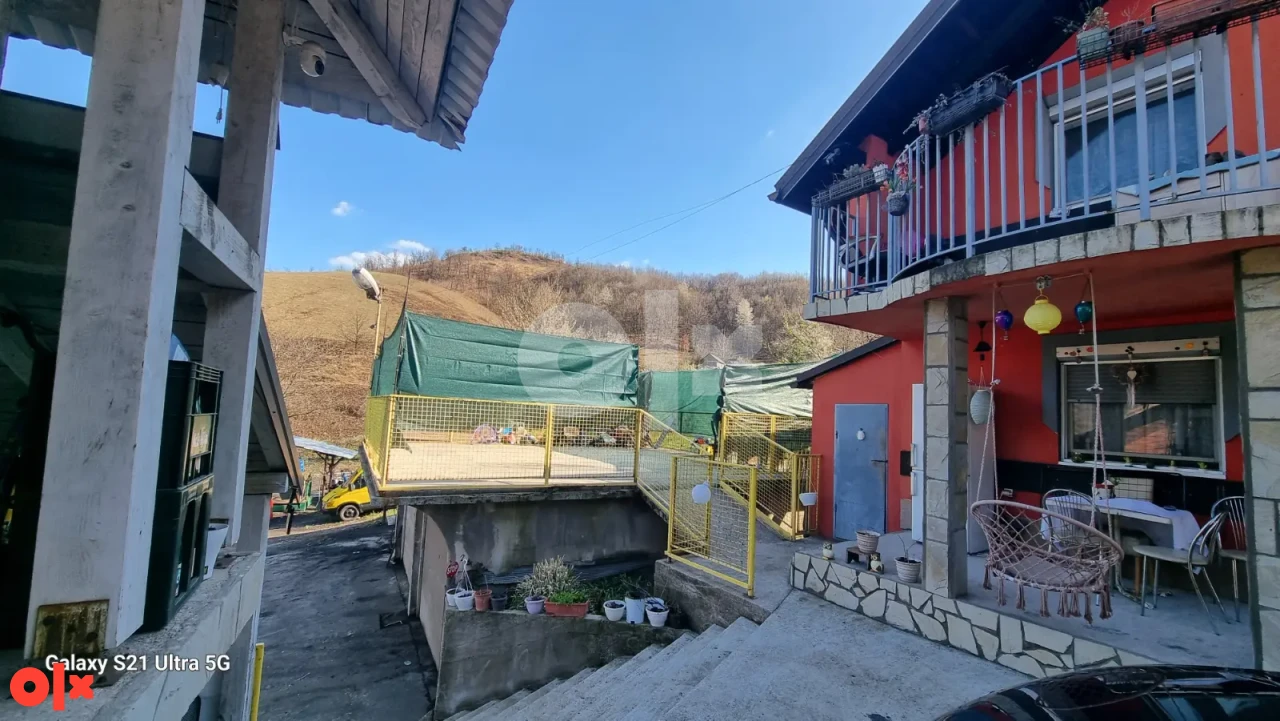 2 Kuće Zenica 300m2 + 7000m2 OKUCNICE Idealno za 3+ porodice 10