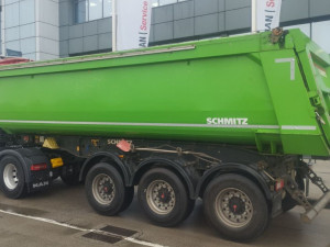 Schmitz poluprikolica kiper