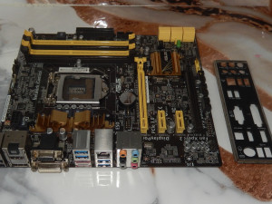 Maticna ploca 1150 socket / Asus M51AC