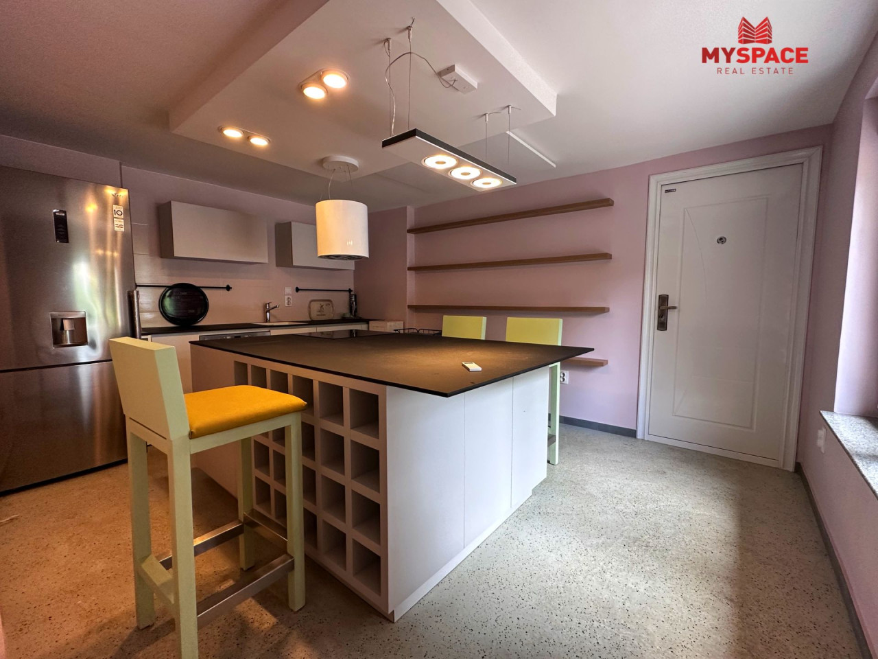 MY SPACE/ Stan/ Marijin Dvor/ RENOVIRAN/ NAMJESTEN/ 55(80)m2 12