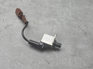 Ventil Vodene Pumpe  04L907284 SEAT Leon 2013-2020