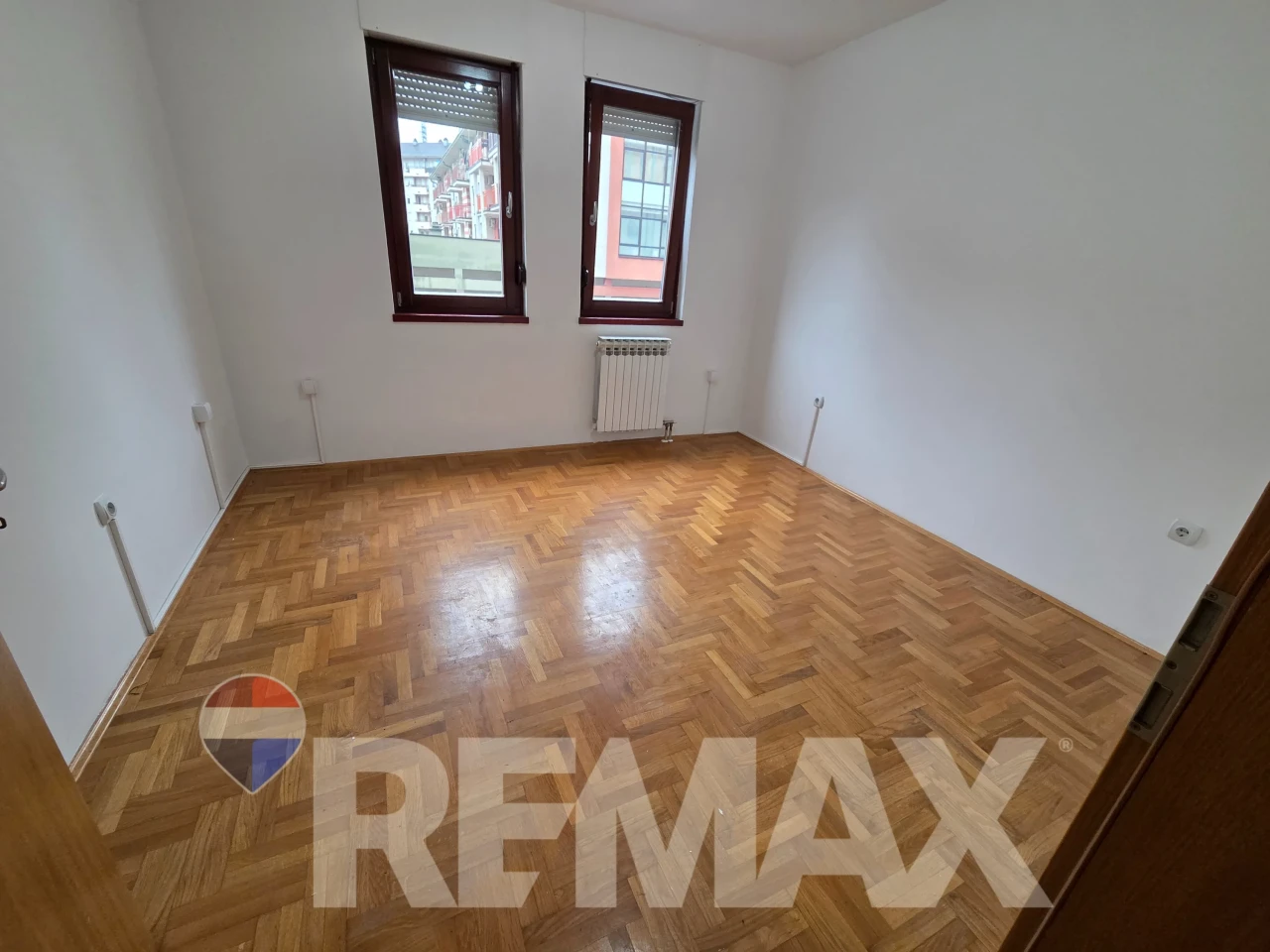 Polunamješten stan 62m2, stambena/poslovna namjena 3