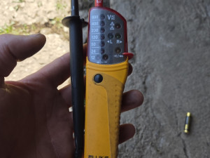 Tester napona fluke