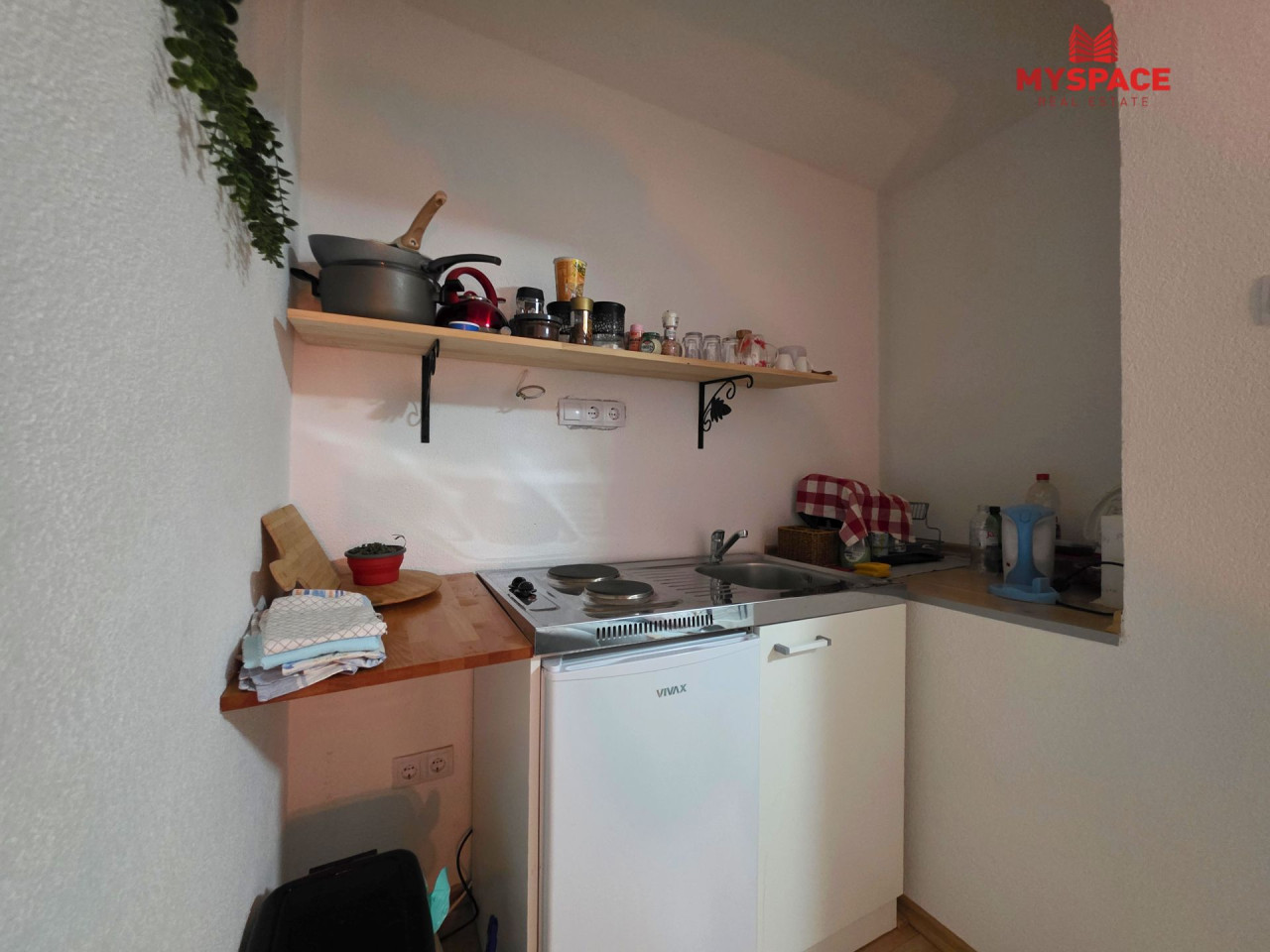 MY SPACE/ Stan/ Bistrik/ RENOVIRAN/ NAMJESTEN/ 30 m2 photo 3