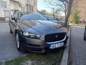 Jaguar XE 2.0 D Automatic moze zamjena za terenca