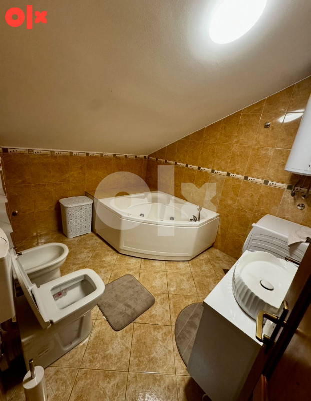 Luksuzna kuca Krupski slapovi, B. Luka, tel: 065/679-078 7