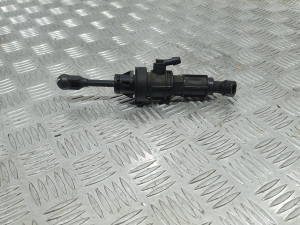 MN100486 Podpedalni Cilindar  PEUGEOT 4007 2007-2012