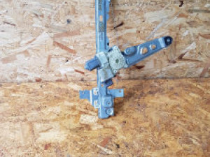 Prednji desni podizac motoric stakla Peugeot 5008