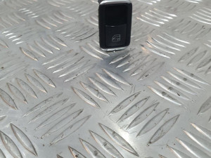 Prednji Desni Prekidac Stakla Mercedes C W204