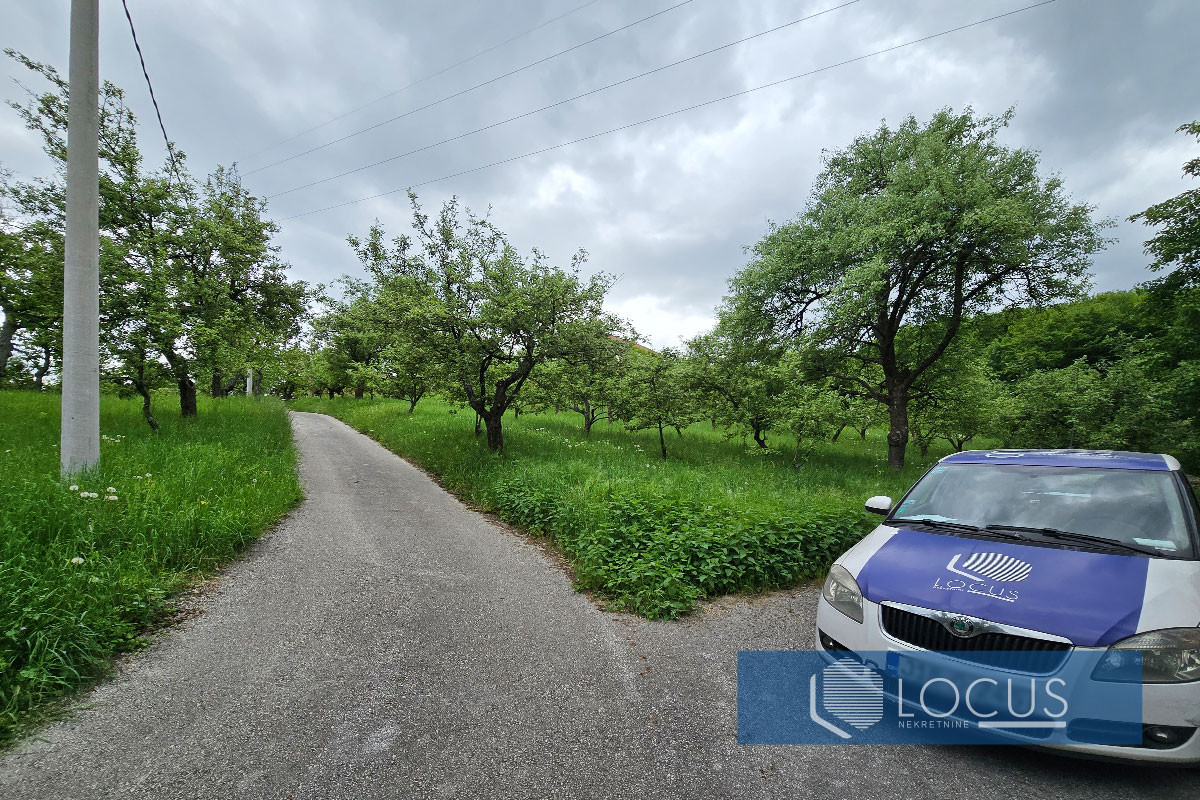 LOCUS: Dvije kuće na parceli 34.125m2, Barice, Vogošća 19