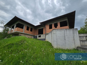 LOCUS: Dvije kuće na parceli 34.125m2, Barice, Vogošća photo 3