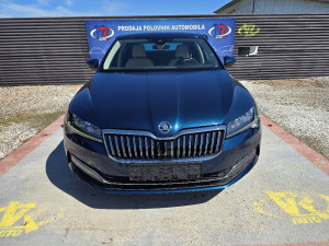Škoda Superb  limuzina 2.0 tdi dsg style navi ,kamera