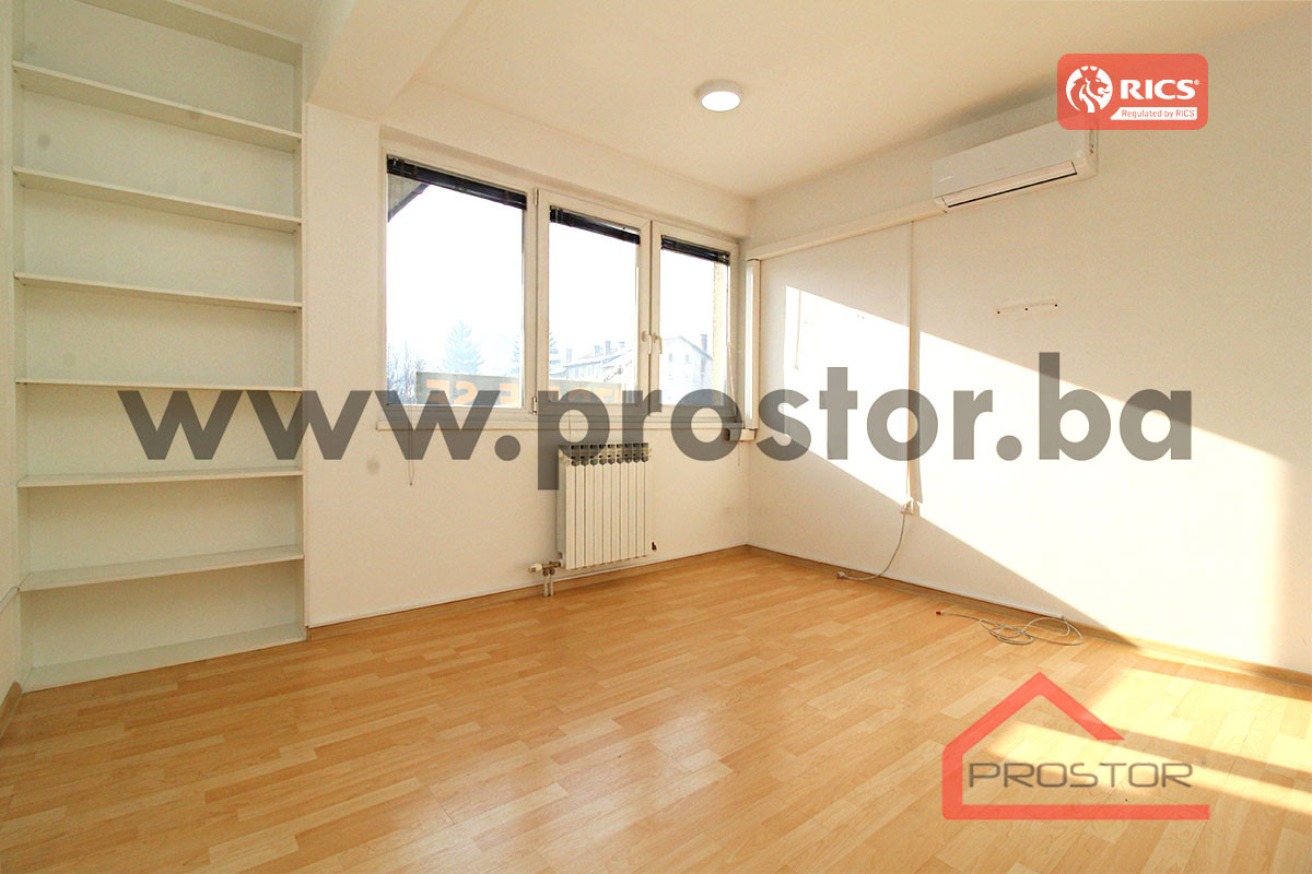 PROSTOR izdaje: Poslovni prostor, 180m2, Aneks 2