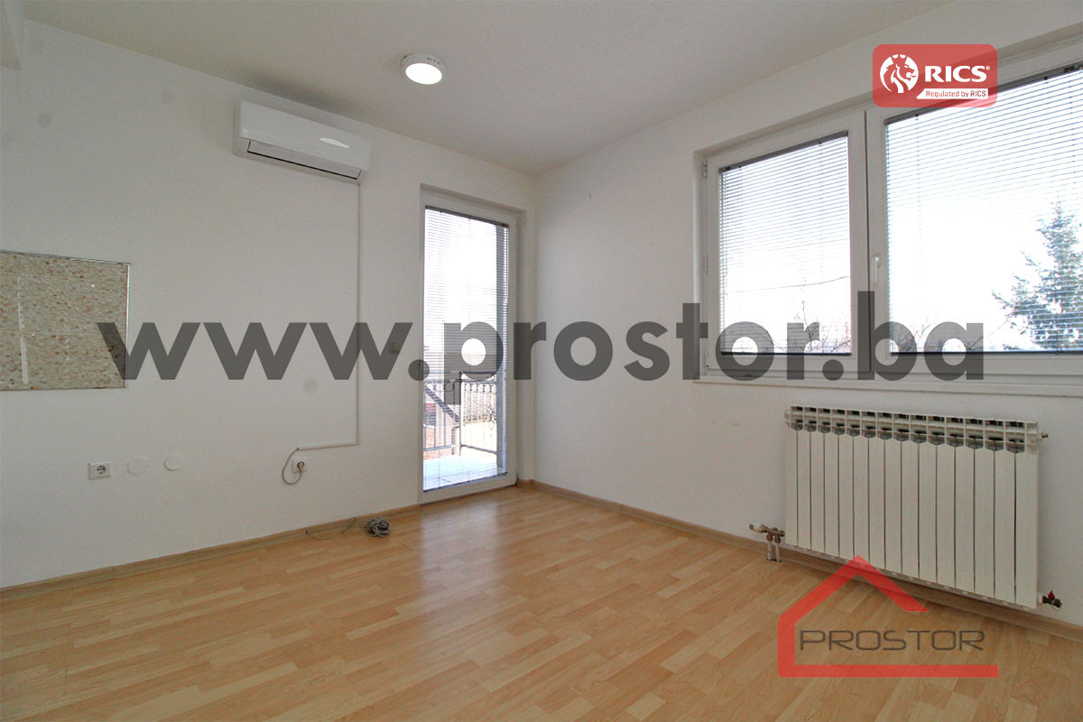 PROSTOR izdaje: Poslovni prostor, 180m2, Aneks 4