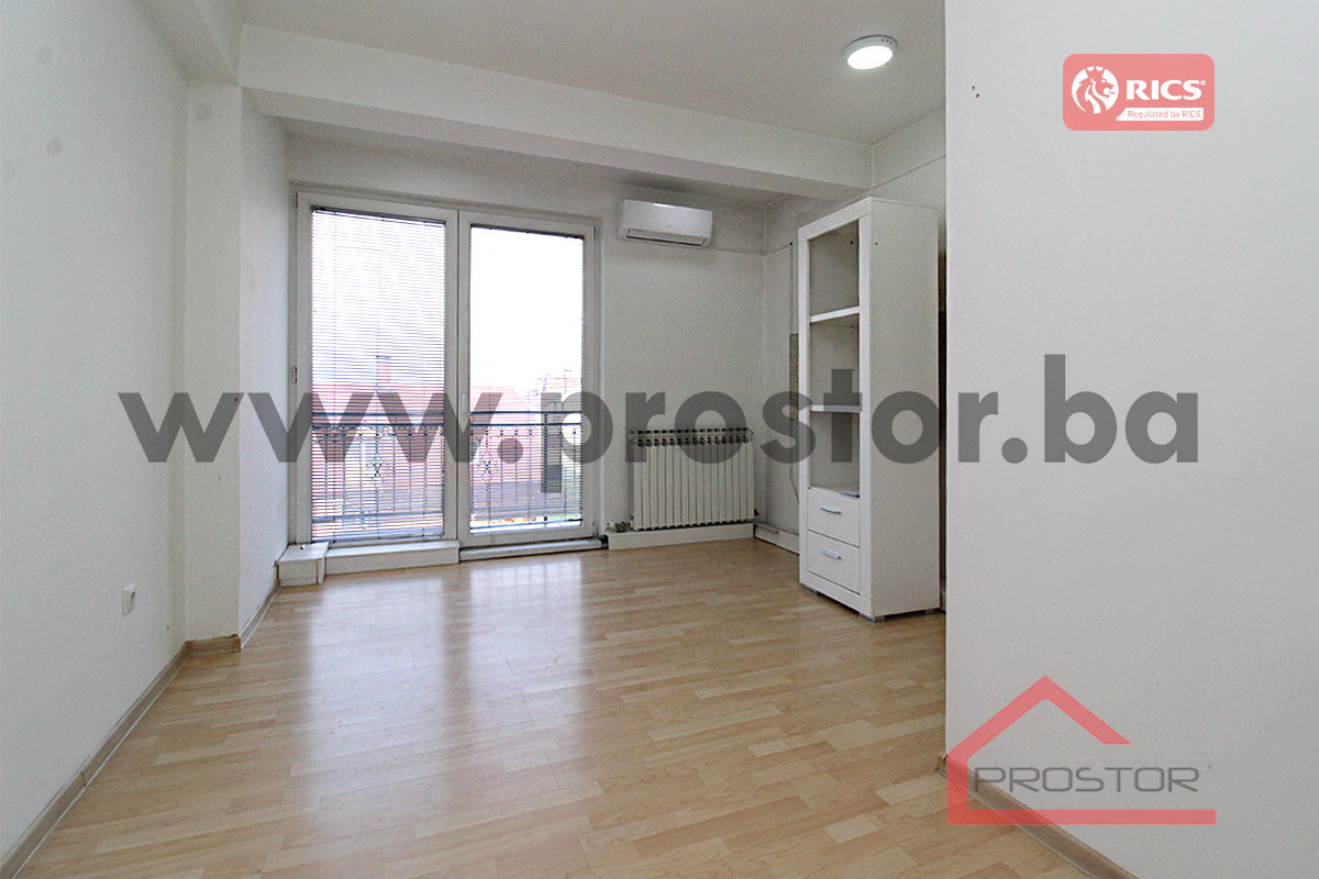 PROSTOR izdaje: Poslovni prostor, 180m2, Aneks 7