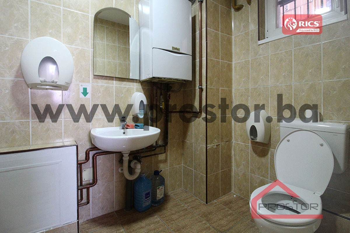 PROSTOR izdaje: Poslovni prostor, 180m2, Aneks 10