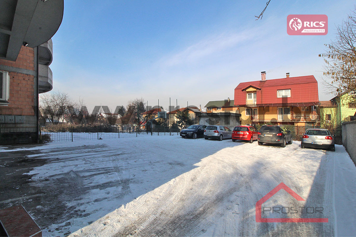 PROSTOR izdaje: Poslovni prostor, 180m2, Aneks 13